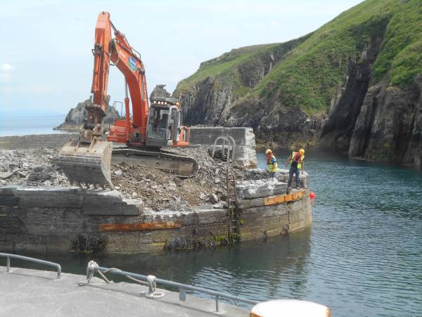 Disappearing Bulls Nose Cape Clear